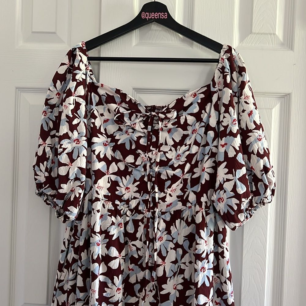 Free Assembly Ruched Halter Dress with Puff Sleeves - Picture 7 of 16
